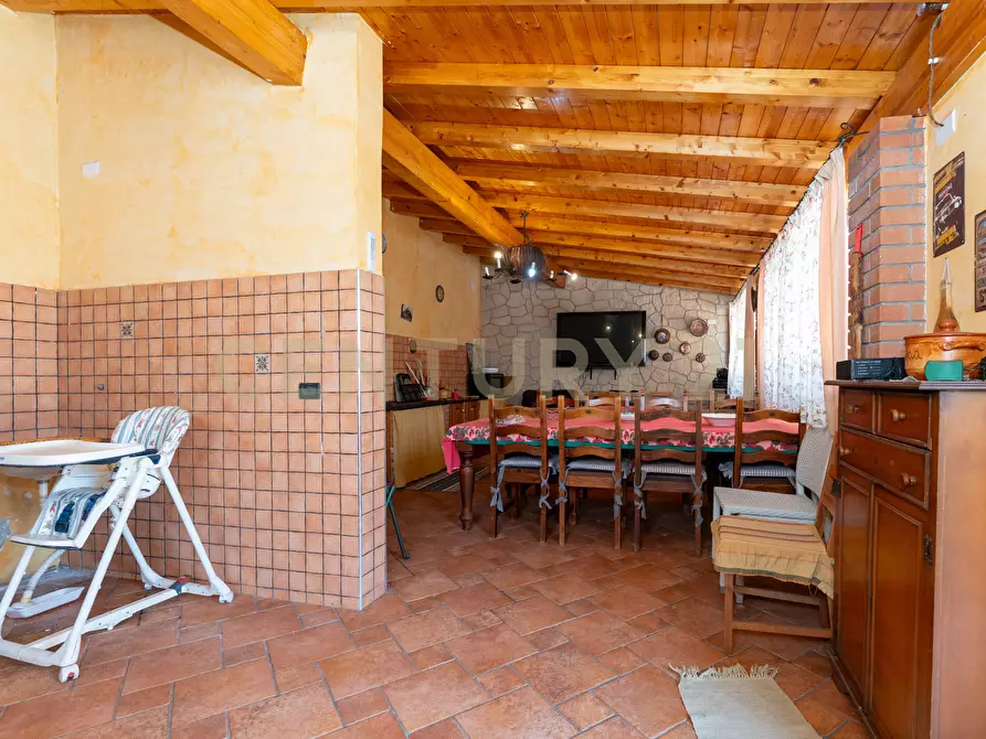 Immagine 44 di Villa in vendita  in Via Salemi 18 a Mascalucia