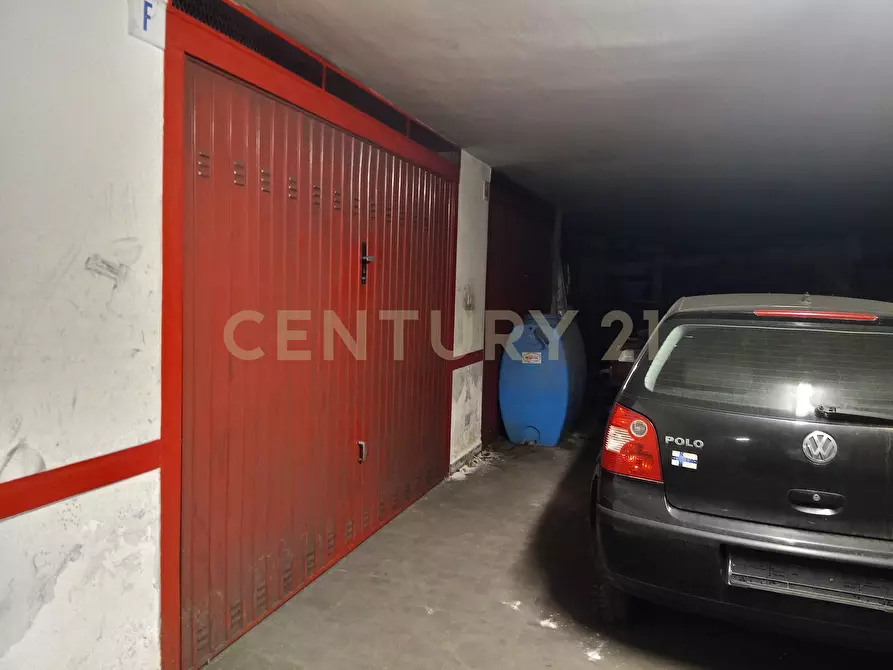 Immagine 18 di Garage in vendita  in Via Antonino di Sangiuliano 4 a Sant'agata Li Battiati