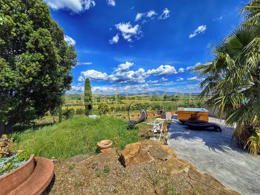 Immagine 4 di Rustico / casale in vendita  in Strada Provinciale Giuncarico 11 a Roccastrada