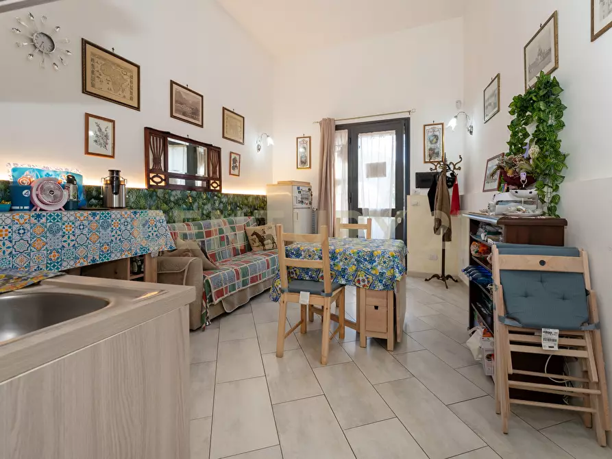 Immagine 1 di Bilocale in vendita  in via adelia 98 a Catania