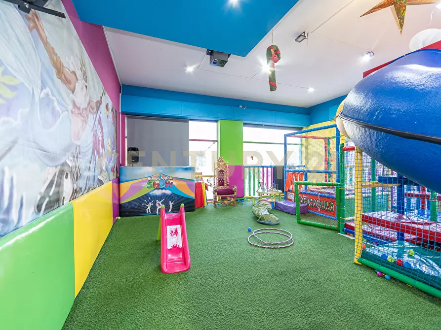 Immagine 15 di Attività artigianale in vendita  in Via Villa Glori 87 a Catania