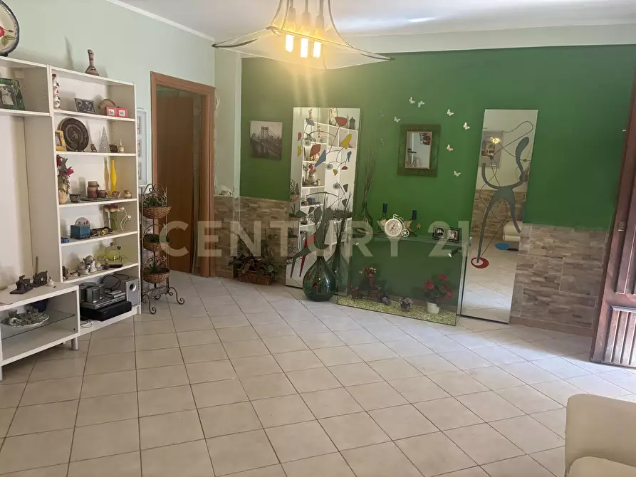 Immagine 24 di Pentalocale in vendita  in Via Francesco Baracca 59 a Riposto