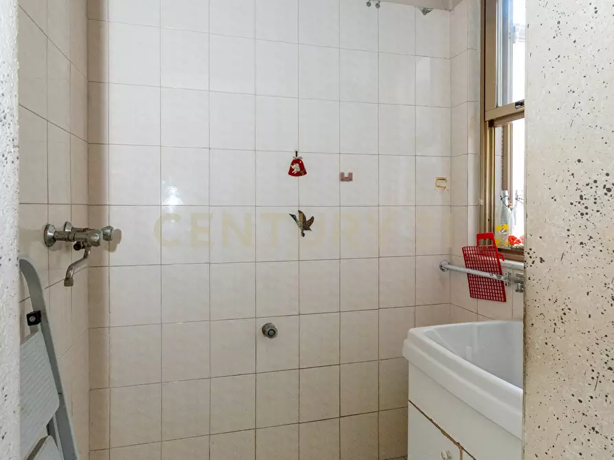 Immagine 30 di Trilocale in vendita  in Via duca degli abruzzi 47 a Catania
