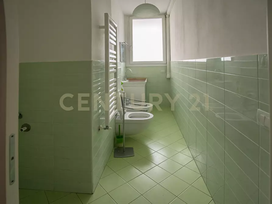 Immagine 24 di Pentalocale in vendita  in Via Umberto Maddalena 1 a Verona