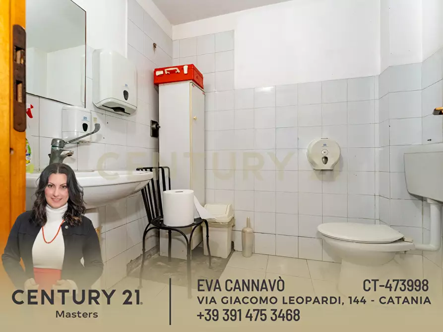 Immagine 42 di Bar / Ristorante in vendita  in Piazza Tivoli 4 a Tremestieri Etneo
