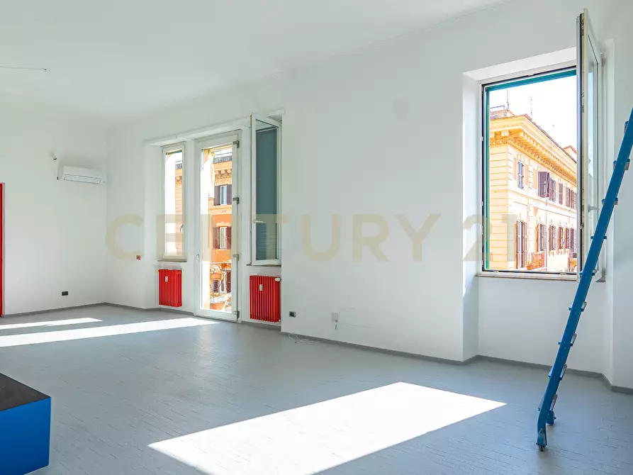 Immagine 9 di Attico in vendita  in Via Antonio Mordini 14 a Roma