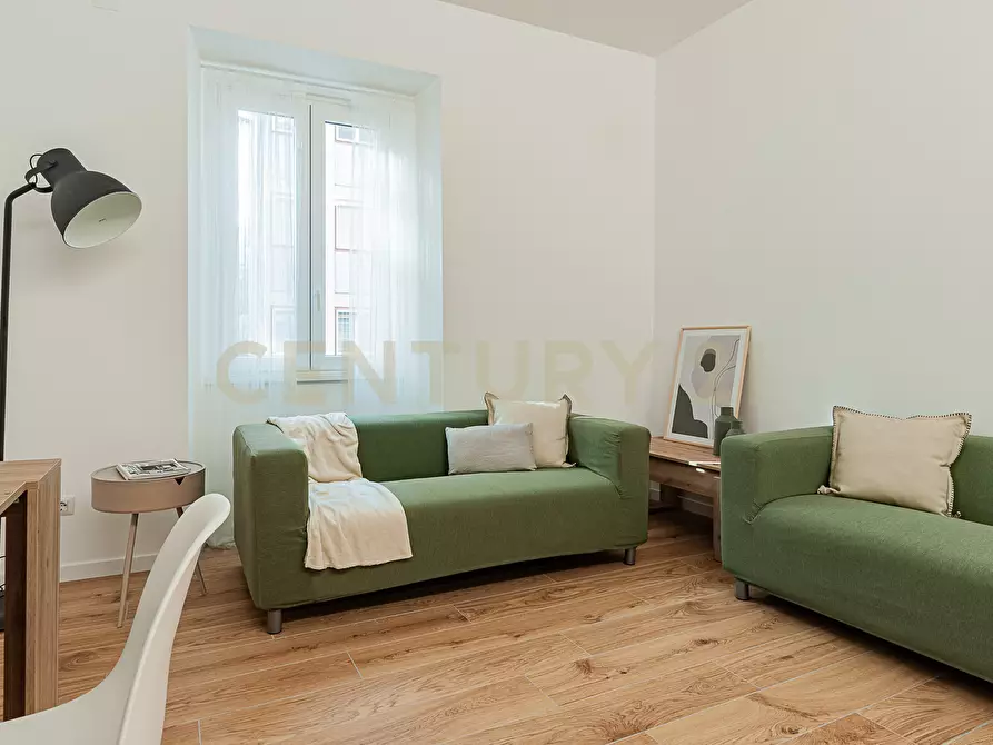 Immagine 15 di Appartamento in vendita  in Via Lampedusa a Roma