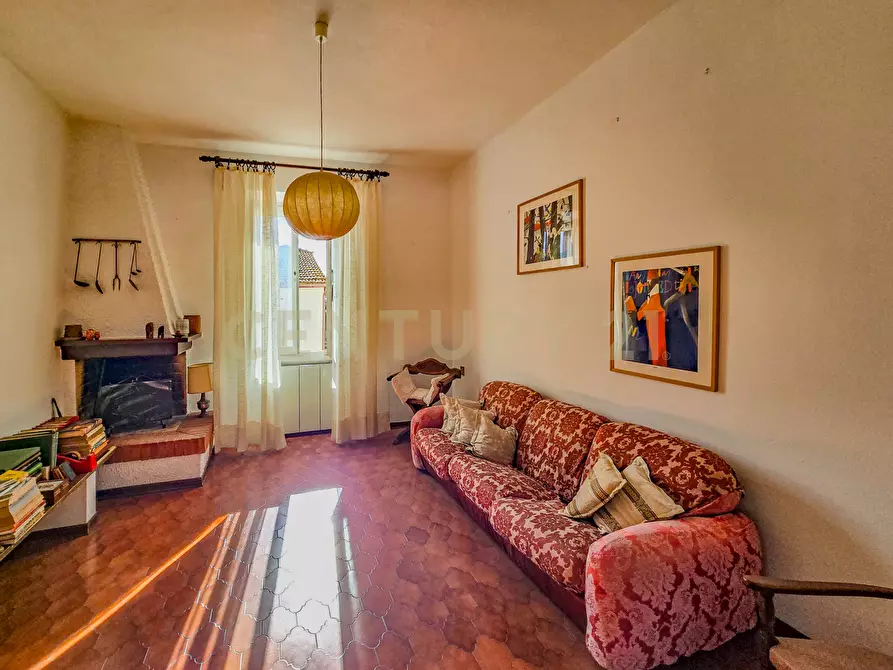 Immagine 1 di Casa bifamiliare in vendita  in Via della Collacchia a Roccastrada