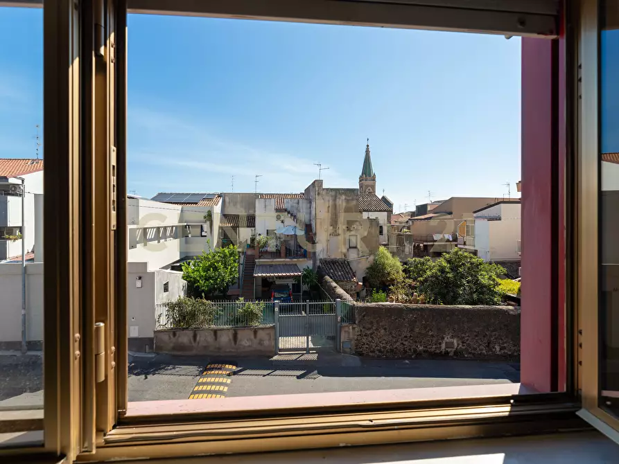 Immagine 27 di Trilocale in vendita  in Via Firenze 112 a Aci Castello