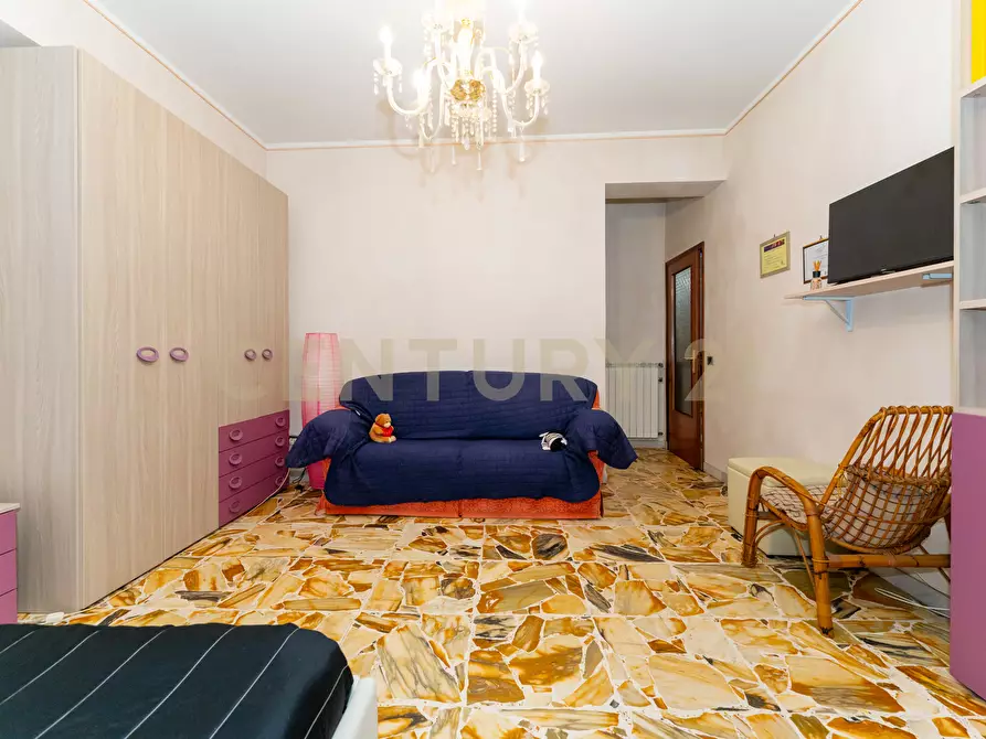 Immagine 30 di Pentalocale in vendita  in Via Goffredo Mameli 4 a Belpasso