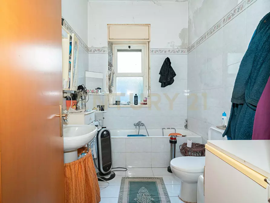 Immagine 5 di Pentalocale in vendita  in Via delle Ginestre s.n.c. a Pedara