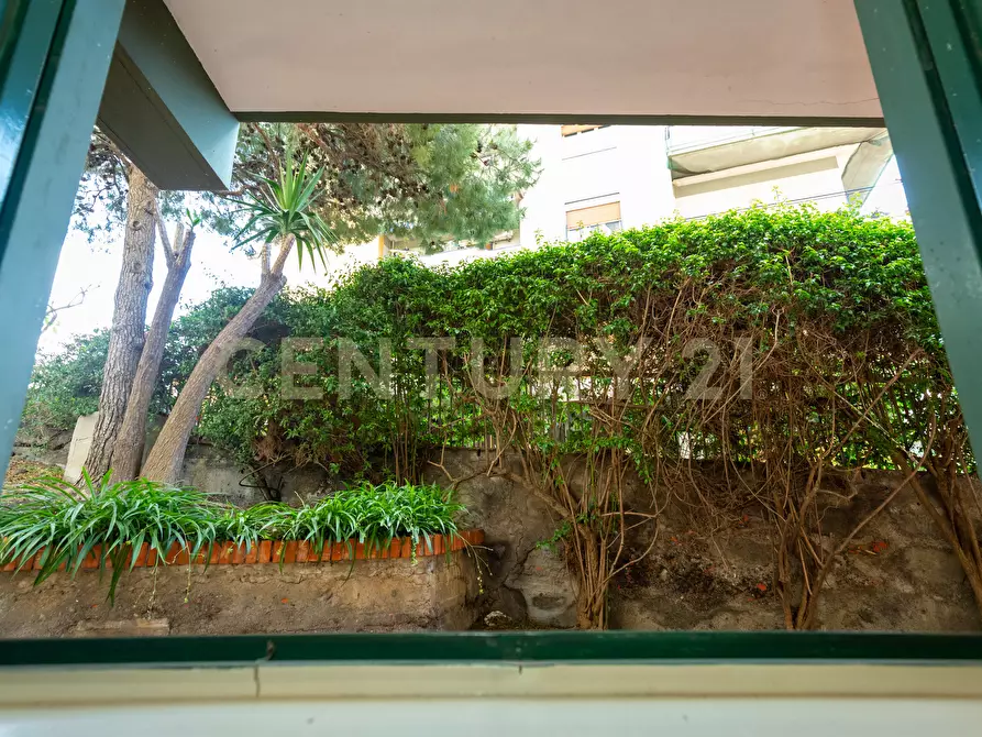 Immagine 41 di Pentalocale in vendita  in Via Convento del Carmine 5 a Tremestieri Etneo