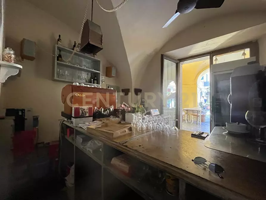 Immagine 3 di Bar / Ristorante in vendita  in piazza eroi dei due mondi 4/5 a Orbetello
