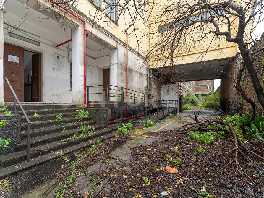 Immagine 8 di Palazzo in vendita  in Via delle Terme 78 a Acireale