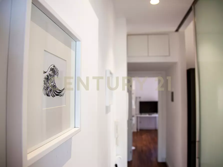 Immagine 26 di Bilocale in affitto  in Via Montecristo 10 a Roma