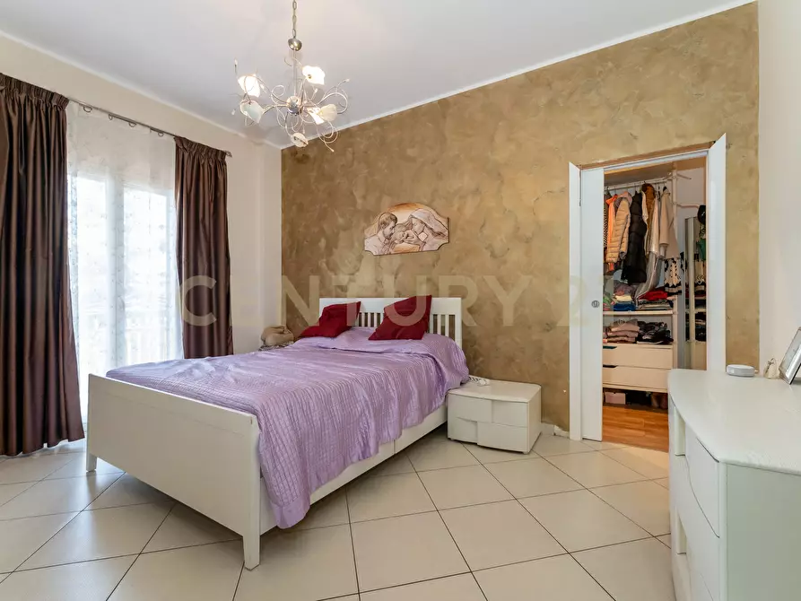 Immagine 44 di Pentalocale in vendita  in Via Cesare Battisti 34 a Belpasso