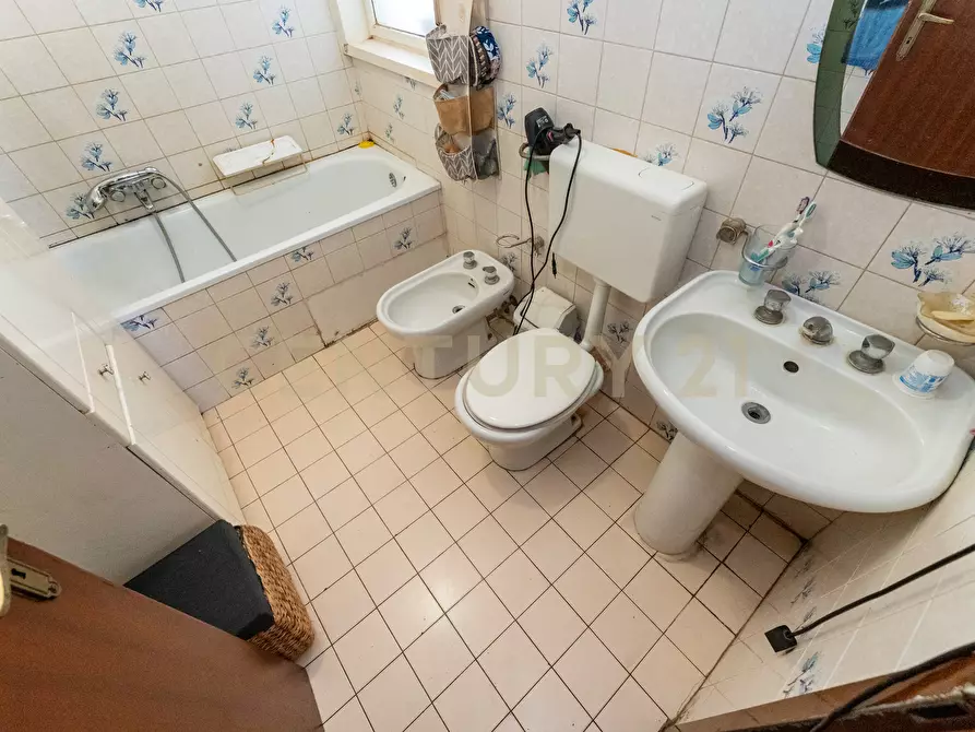 Immagine 33 di Trilocale in vendita  in VIALE CASTAGNOLA 17 a Catania