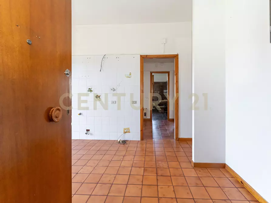 Immagine 13 di Trilocale in vendita  in Via Nazionale a Aci Castello