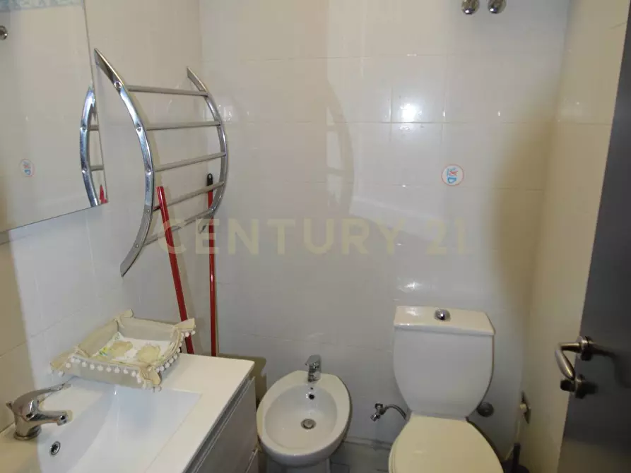 Immagine 14 di Ufficio in vendita  a Grosseto