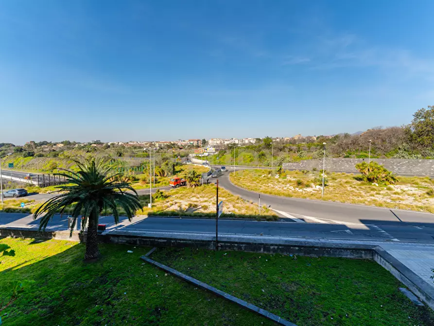 Immagine 35 di Trilocale in vendita  in Via Duca degli Abruzzi 163 a San Giovanni La Punta