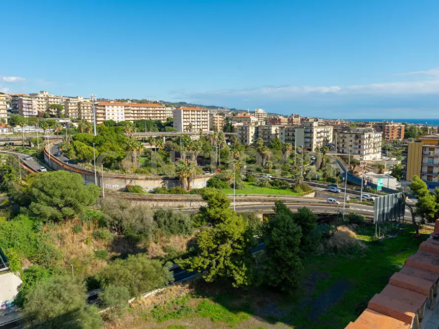 Immagine 19 di Attico in vendita  in Via Vincenzo Giuffrida 203 a Catania
