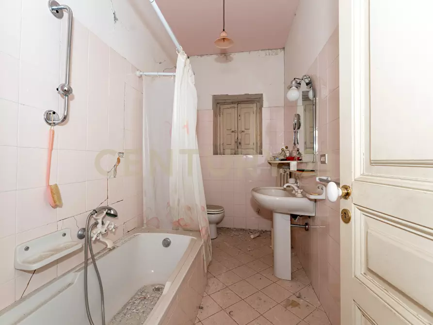 Immagine 73 di Casa indipendente in vendita  in Via Armando Diaz 83 a Zafferana Etnea