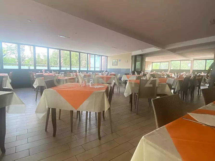 Immagine 13 di Pizzeria / Pub in vendita  in Via Alcide de Gasperi 110 a Mascalucia