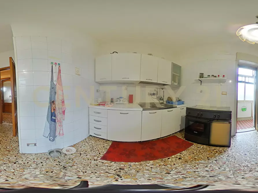 Immagine 6 di Trilocale in vendita  in Via Torino 86 a Catania