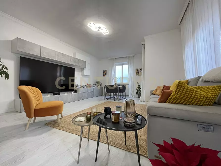 Immagine 4 di Trilocale in vendita  in Via del Solevia del sole a Monte Argentario