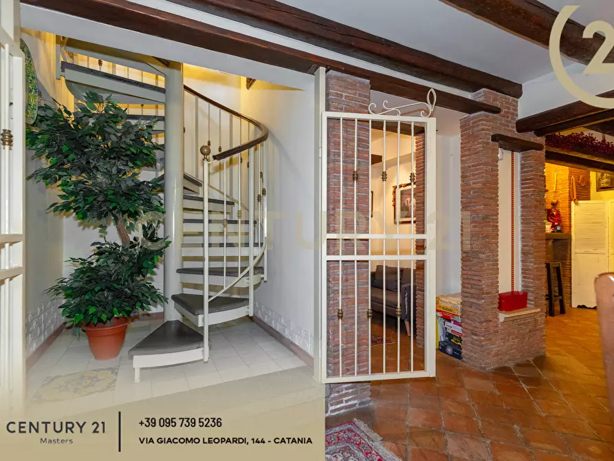 Immagine 36 di Terratetto in vendita  in Via San Gregorio 114 a Aci Castello