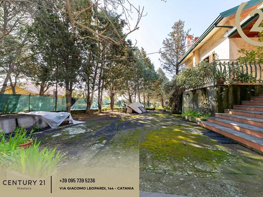 Immagine 49 di Villa in vendita  in Via Francesco Durante 11 a Pedara