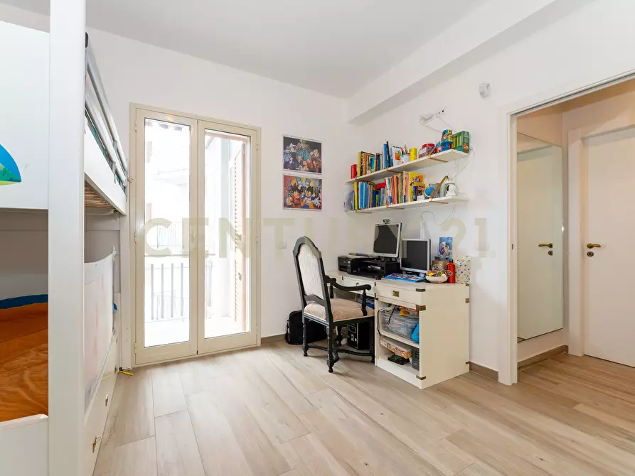 Immagine 27 di Quadrilocale in vendita  in Via Ludovico Ariosto 27 a Acireale