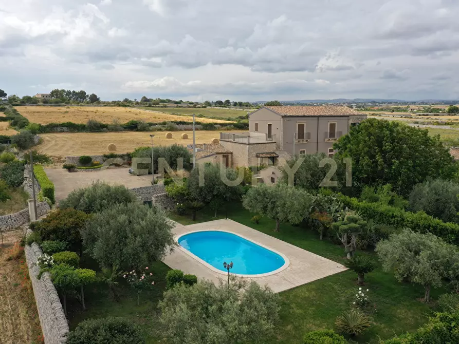 Immagine 3 di Villa in vendita  in Via Passo Parrino 19 a Modica