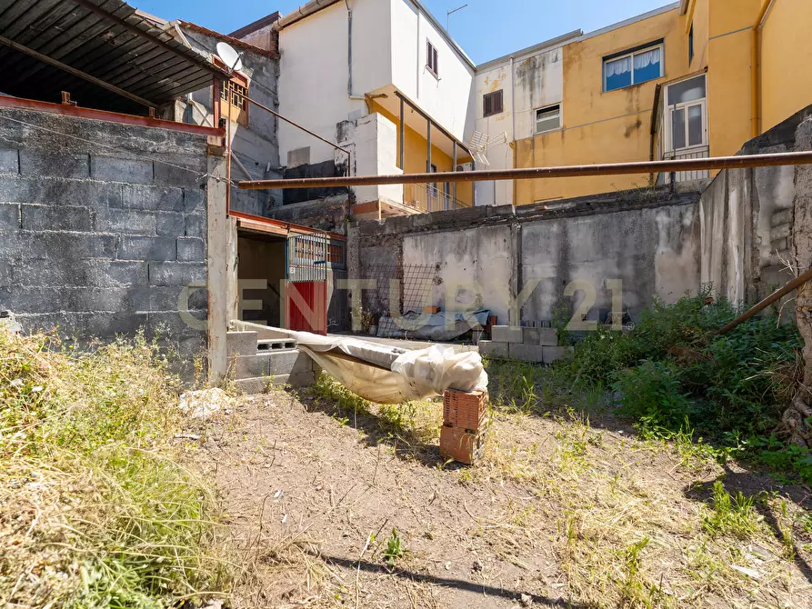 Immagine 21 di Terratetto in vendita  in Via delle Calcare 161 a Catania