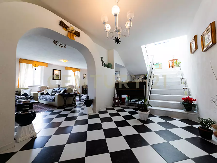 Immagine 7 di Villa in vendita  in Via Giacomo Puccini a Tempio Pausania