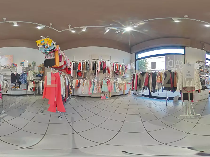 Immagine 38 di Attività commerciale in vendita  in Via Vittorio Emanuele 214 a Belpasso