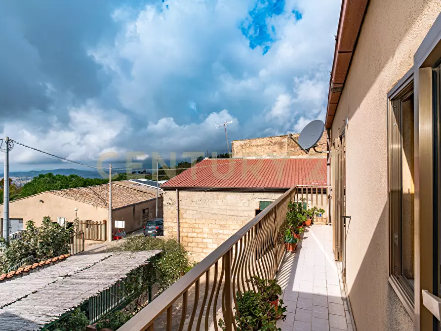 Immagine 26 di Villa in vendita  in Via Monsignor Saverio Gerbino 56 a Caltagirone