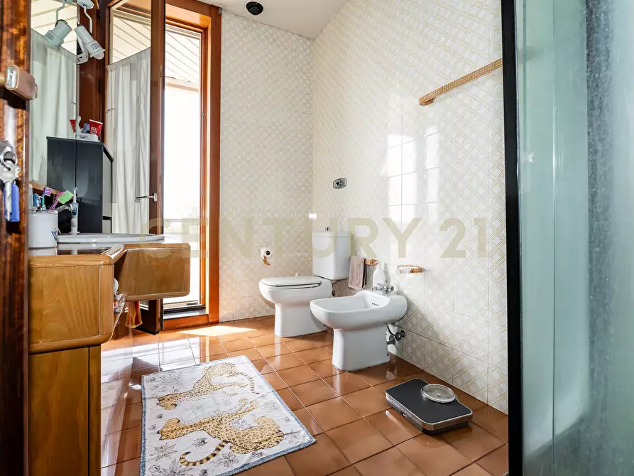 Immagine 87 di Villa in vendita  in Via dei Maceratoi 4 a Acireale