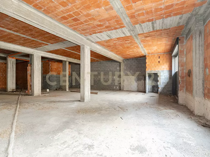 Immagine 31 di Attività artigianale in vendita  in Via Antonio Gramsci 80/84 a Giarre