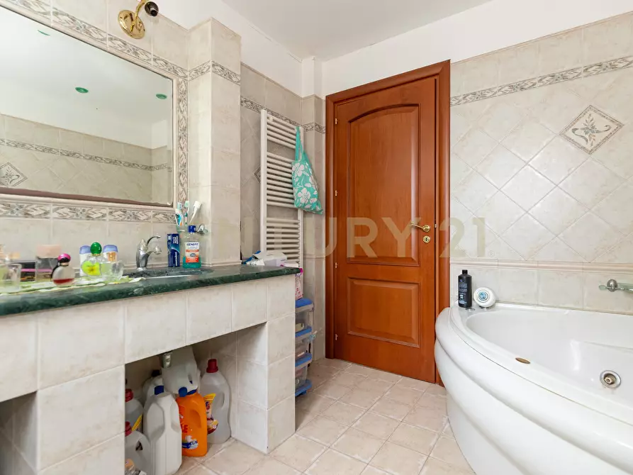 Immagine 17 di Casa indipendente in vendita  in Via Ulivi 89 a San Gregorio Di Catania