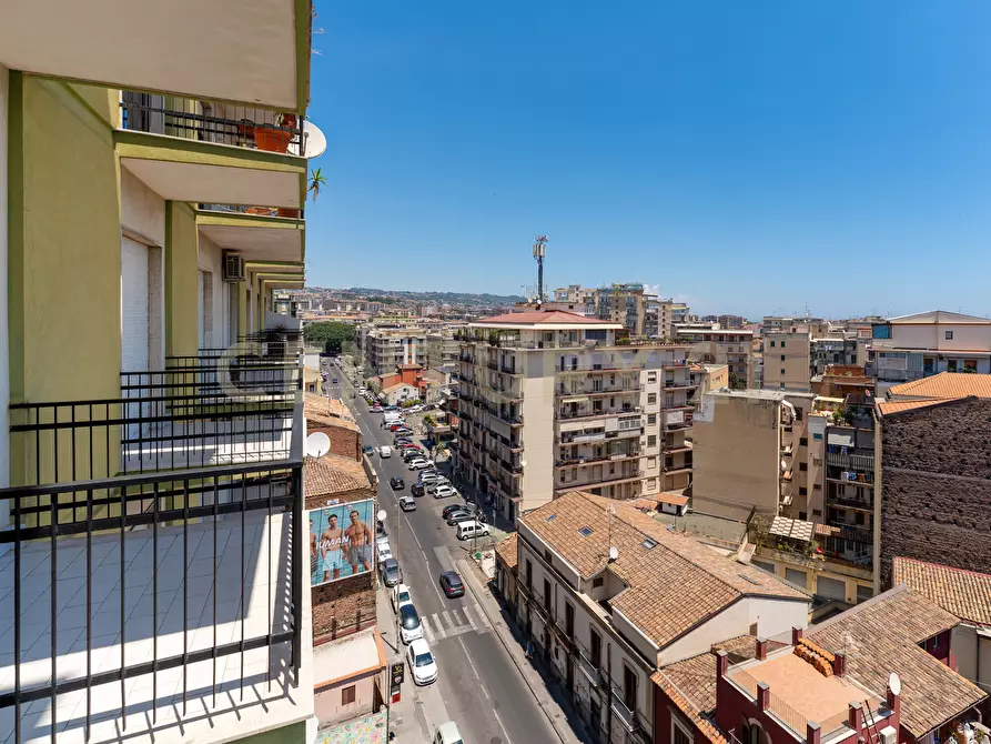 Immagine 36 di Stanza singola in affitto  in Via Matteo Renato Imbriani 181 a Catania