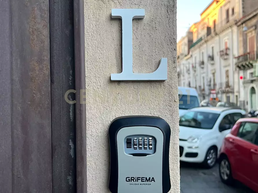 Immagine 42 di Loft/Open space in vendita  in Via Cristoforo Colombo 38 a Catania