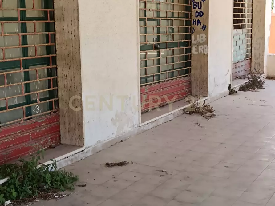 Immagine 42 di Locale commerciale in vendita  in Viale dei Lidi 433 a Siracusa