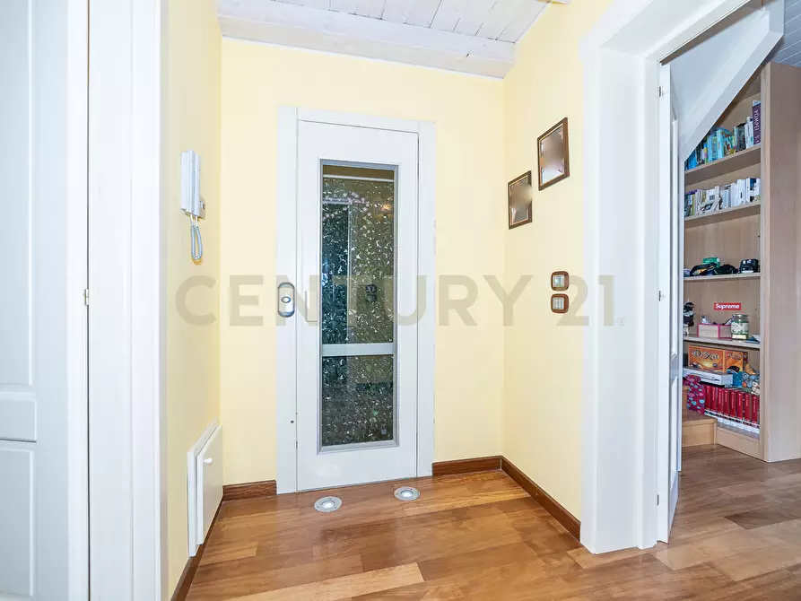 Immagine 24 di Villa in vendita  in Via Scalilla 42 a Catania