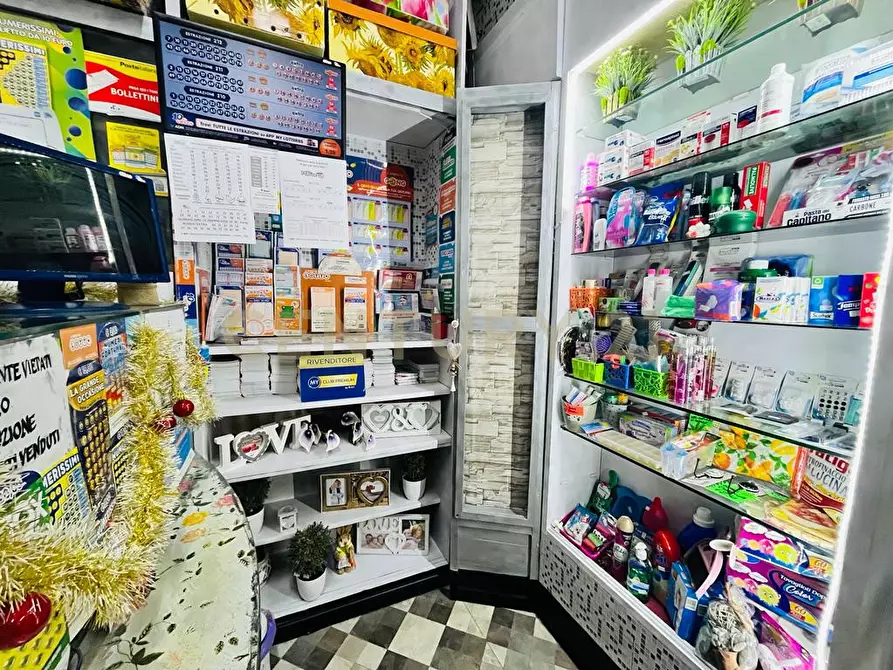 Immagine 12 di Tabaccheria in vendita  in via liri 7/9 a Grosseto