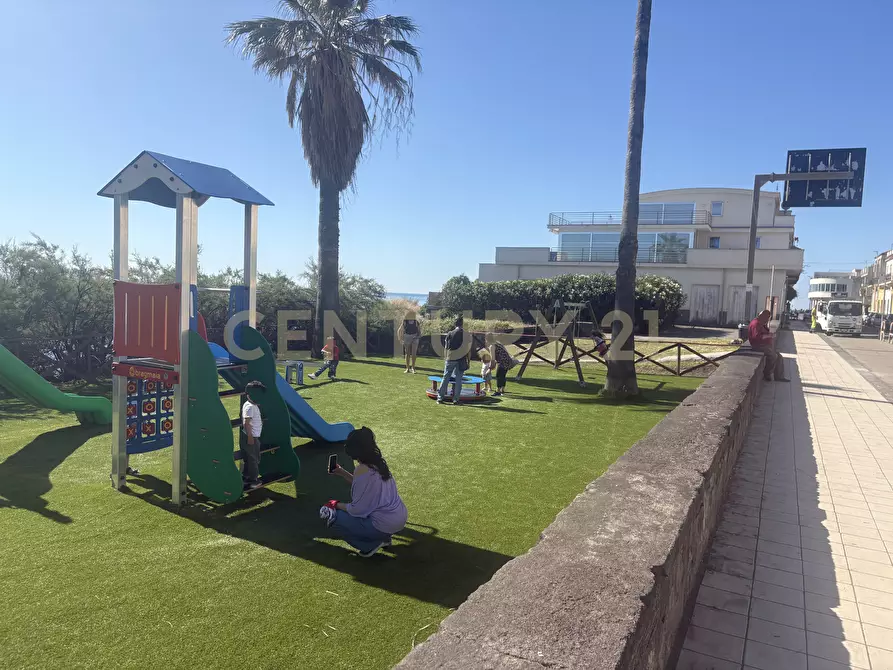 Immagine 35 di Pentalocale in vendita  in Via Francesco Baracca 59 a Riposto