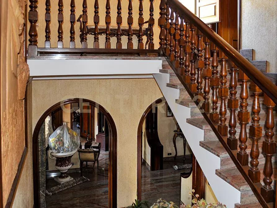 Immagine 29 di Villa in vendita  in Via Musumeci 47 a Giarre