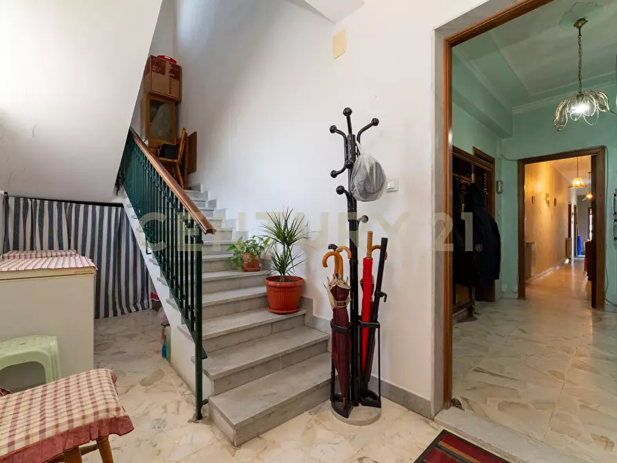Immagine 6 di Villa in vendita  in Via Macello 47 a Catania