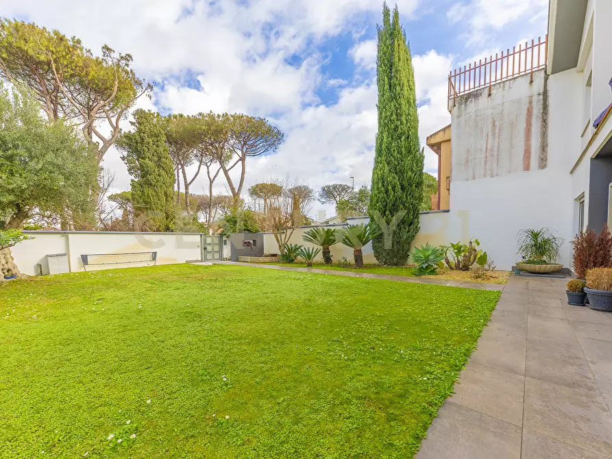 Immagine 16 di Villa in affitto  in Via Bedollo 117 a Roma