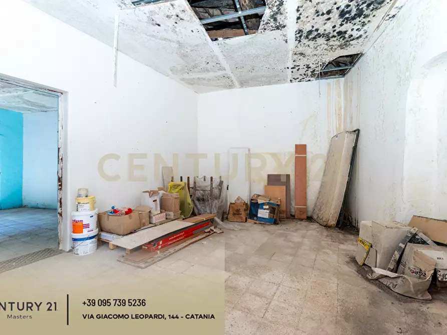 Immagine 9 di Villa in vendita  in Via Manganelli 1 a Mascalucia